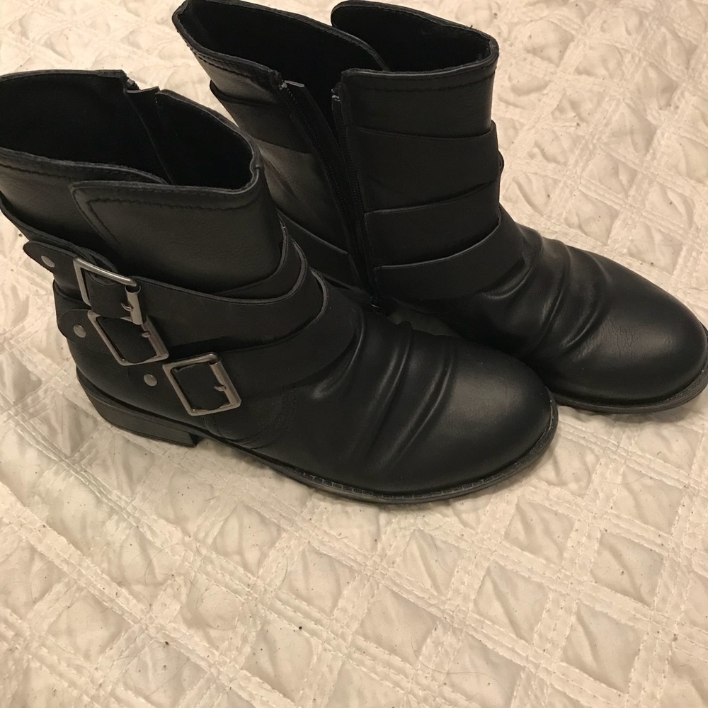 Ankle boots